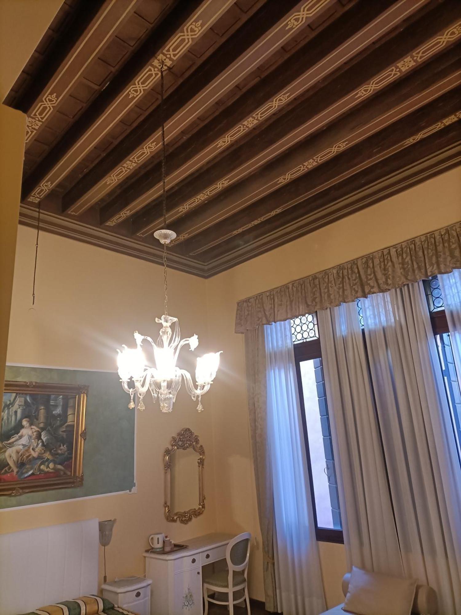 Palazzo Lion Morosini - Check In Presso Locanda Ai Santi Apostoli Veneţia Exterior foto